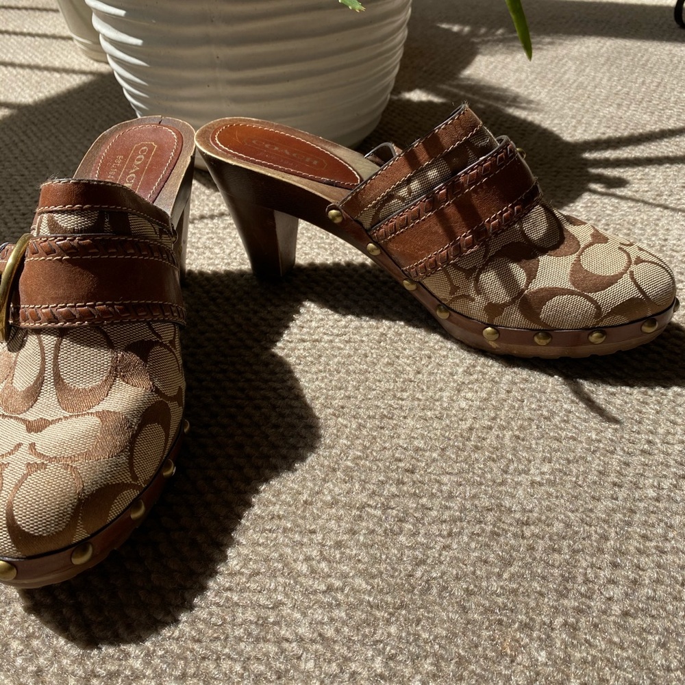Coach Platform Mule - Picture 8 of 8